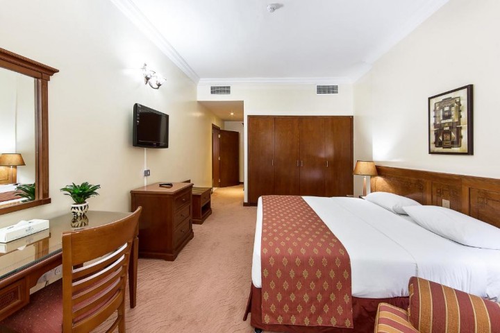 One Bedroom Apartment Near Al Khaleej Center 4 Luxury Bookings