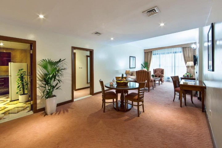 One Bedroom Apartment Near Al Khaleej Center 14 Luxury Bookings