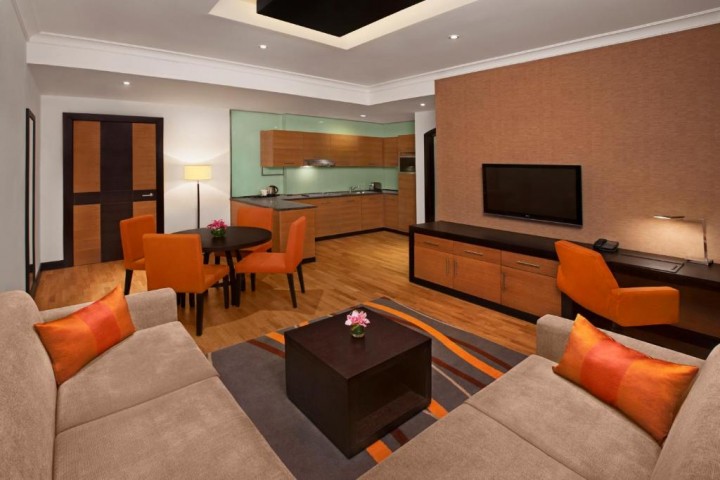 Two Bedroom Apartment Near Mall Of Emirates 6 Luxury Bookings