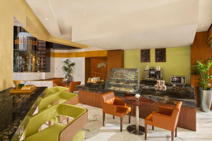 Two Bedroom Apartment Near Mall Of Emirates 15 Luxury Bookings