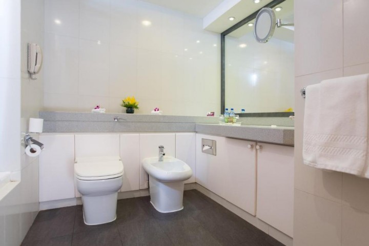 Deluxe Room near World Trade Centre 3 Luxury Bookings
