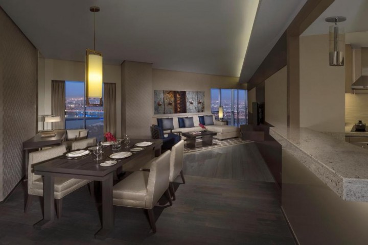 One Bedroom apartment Near Dominos Pizza 2 Luxury Bookings