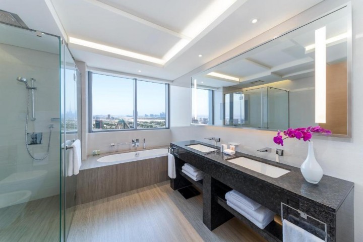 Two Bedroom apartment Near Dominos Pizza 35 Luxury Bookings