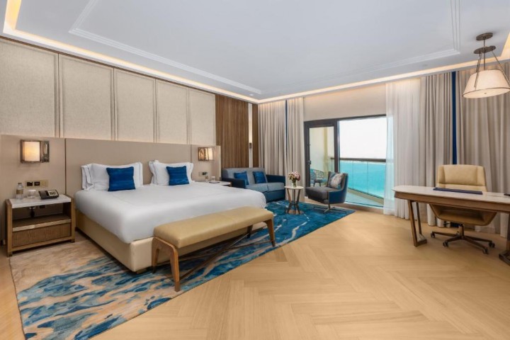 Luxury Suite Room In Palm Jumeirah 9 Luxury Bookings