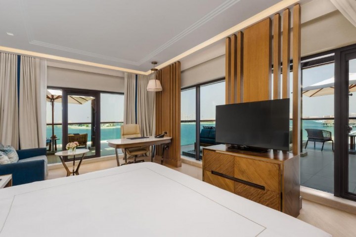Luxury Suite Room In Palm Jumeirah 12 Luxury Bookings