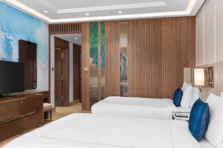 Two Bedroom Grand Luxury Suite In Palm Jumeirah 5 Luxury Bookings