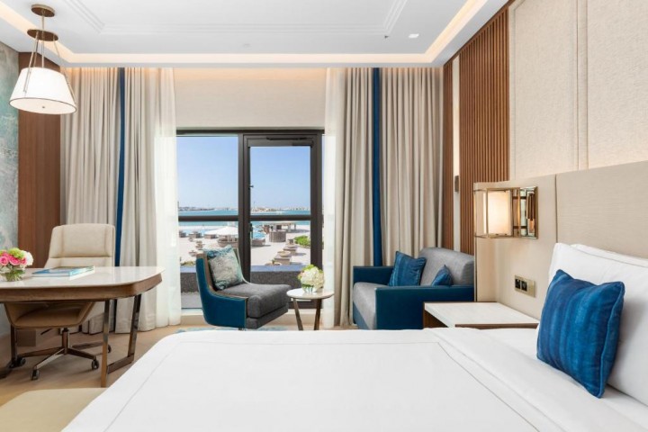 Two Bedroom Grand Luxury Suite In Palm Jumeirah 7 Luxury Bookings