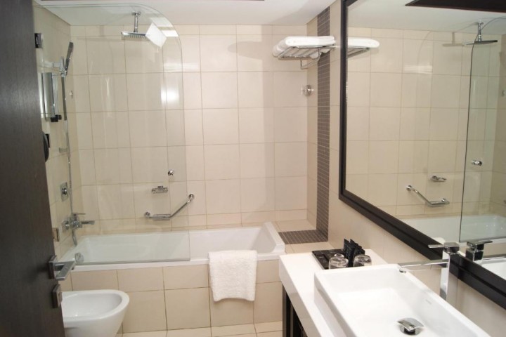 Deluxe Room Near Rais Shopping Centre 1 Luxury Bookings