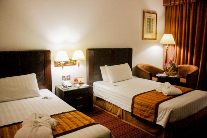 Double Room Near Madina Supermarket 3 Luxury Bookings