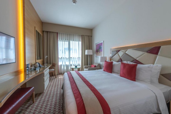 Premium King Suite Near Football Academy 9 Luxury Bookings