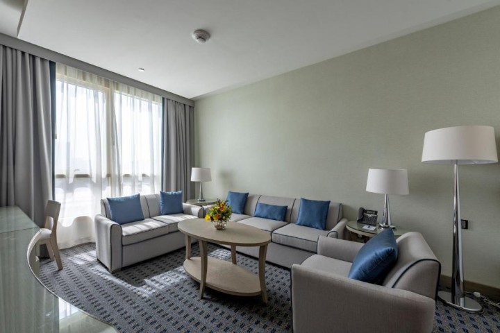 Premium King Suite Near Football Academy 13 Luxury Bookings
