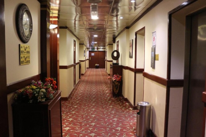 Deluxe suite Near Habib Bank Baniyas 26 Luxury Bookings