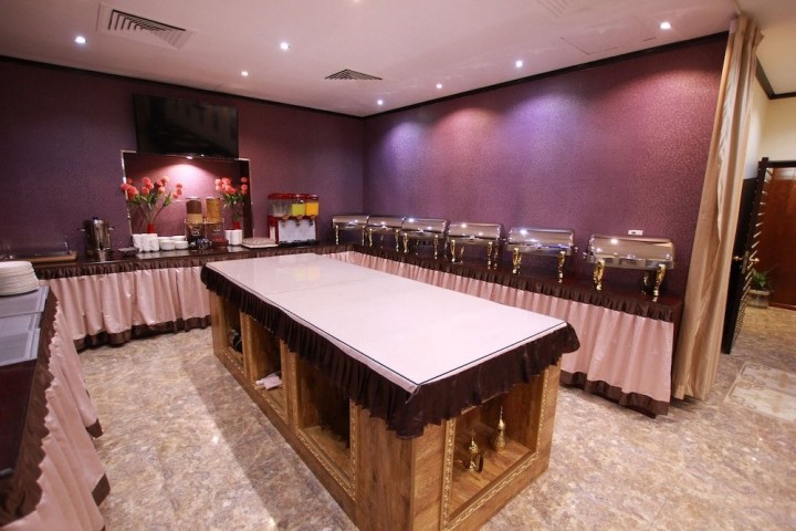 Deluxe suite Near Habib Bank Baniyas 21 Luxury Bookings