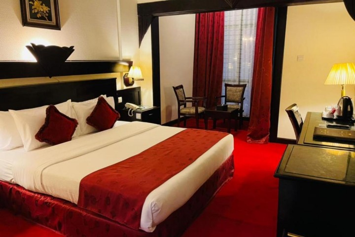 Standard Room Near Salah Al Din Metro 7 Luxury Bookings