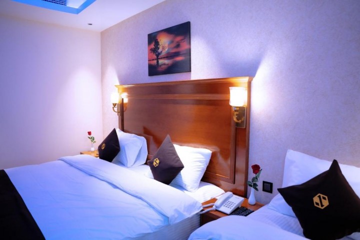 Standard Room Near Reef Mall By Luxury Bookings. 18 Luxury Bookings