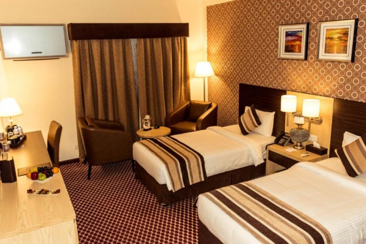 Standard Room Near Desi Junction 2 Luxury Bookings