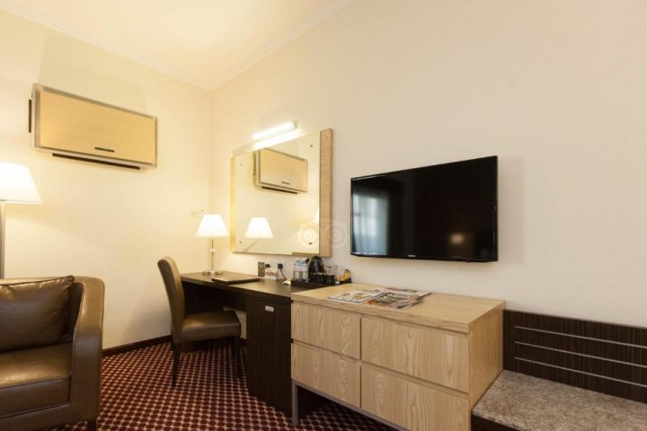 Standard Room Near Desi Junction 12 Luxury Bookings