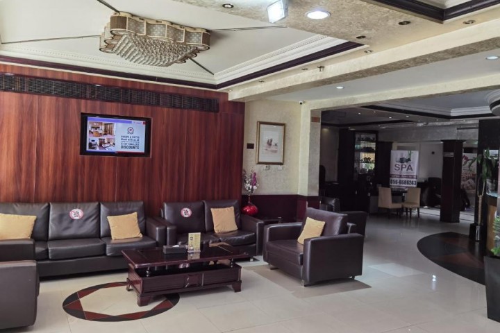 Standard Room Near Desi Junction 15 Luxury Bookings