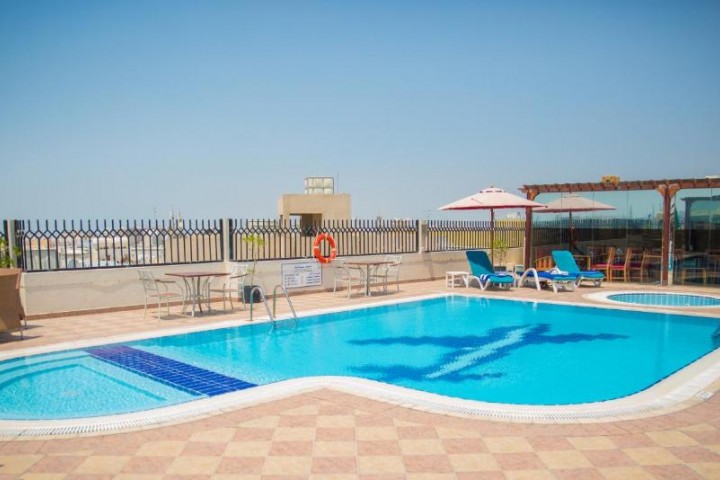 Executive Suite Near Carry Food Supermarket 8 Luxury Bookings