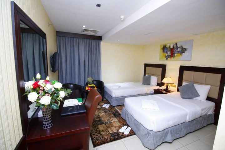 Junior Suite Near Salah Al Din Metro 5 Luxury Bookings