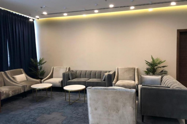 Deluxe Room Near New West Zone Market 6 Luxury Bookings