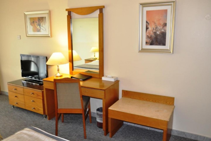 Standard Room Near Safeer Market By Luxury Booking 6 Luxury Bookings