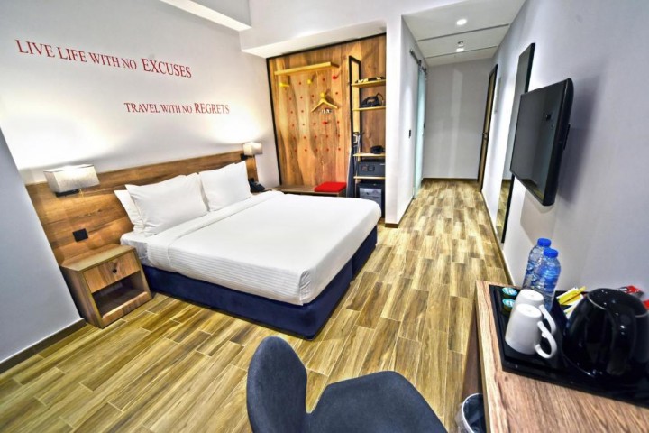 Standard Room Near Real Mini Mart 3 Luxury Bookings