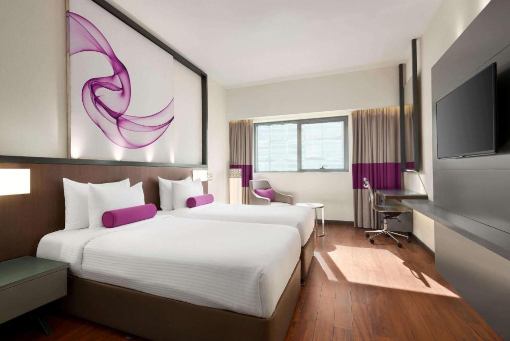 Junior Suite Room Near Al Rigga Metro. Luxury Bookings
