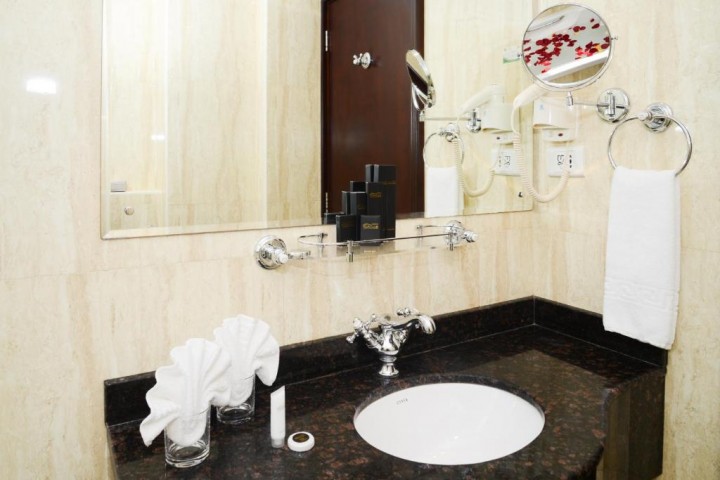 Standard Room Near Nesto Hypermarket Ac 3 Luxury Bookings