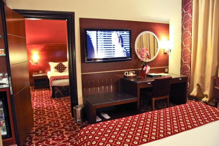 Standard Double Room Near Internet Metro 7 Luxury Bookings