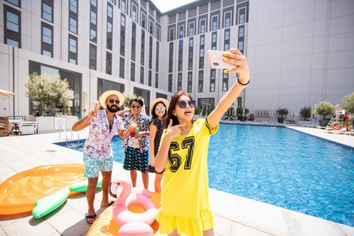 King Room Near Dubai Parks By Luxury Bookings 11 Luxury Bookings