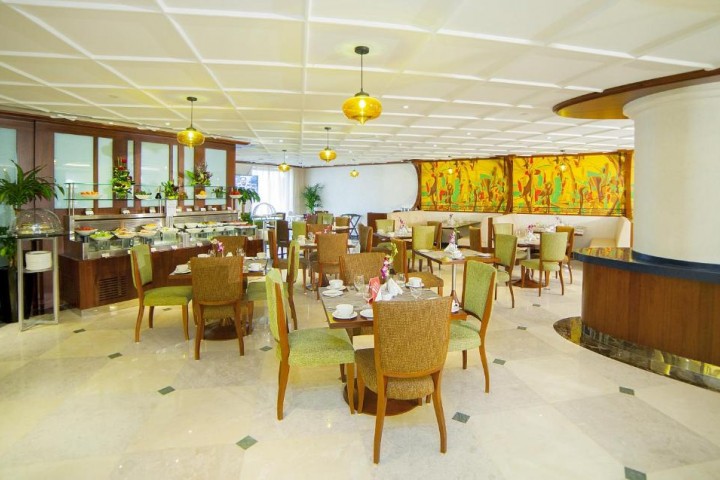 Family Suite Near Burjuman Metro Station 8 Luxury Bookings