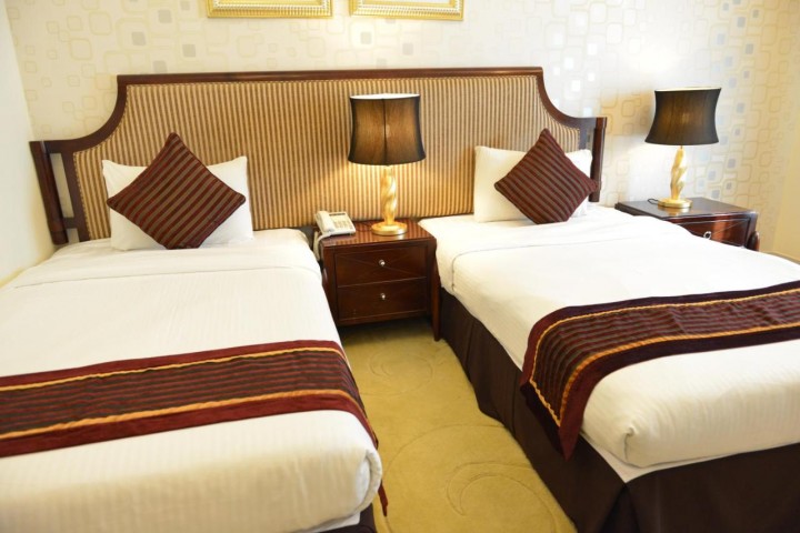 One Bedroom Apartment Near Al Mamzar park 8 Luxury Bookings