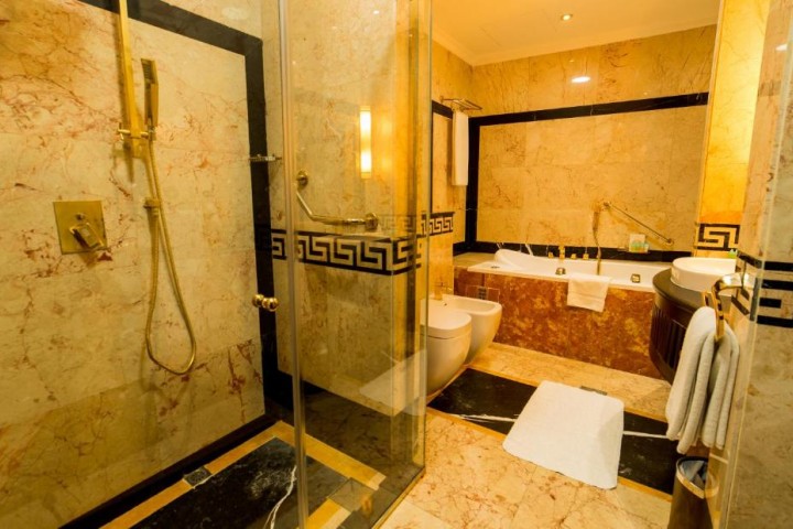 Ambassador One Bedroom Near Mall Of Emirates 4 Luxury Bookings