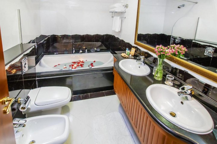 Premium One Bedroom Suite Near Dockland 2 Luxury Bookings
