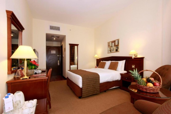 Qeen Room Near Ghubaiba Building. 8 Luxury Bookings