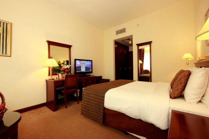 King Suite Near Ghubaiba Building 12 Luxury Bookings