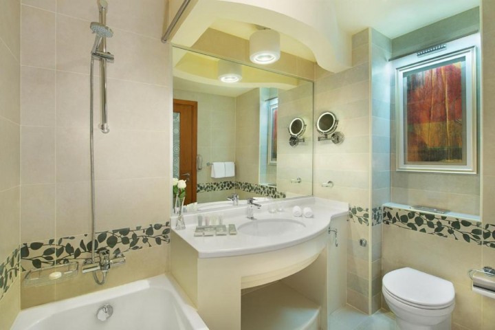 Suite Room Near Burjuman Metro 5 Luxury Bookings