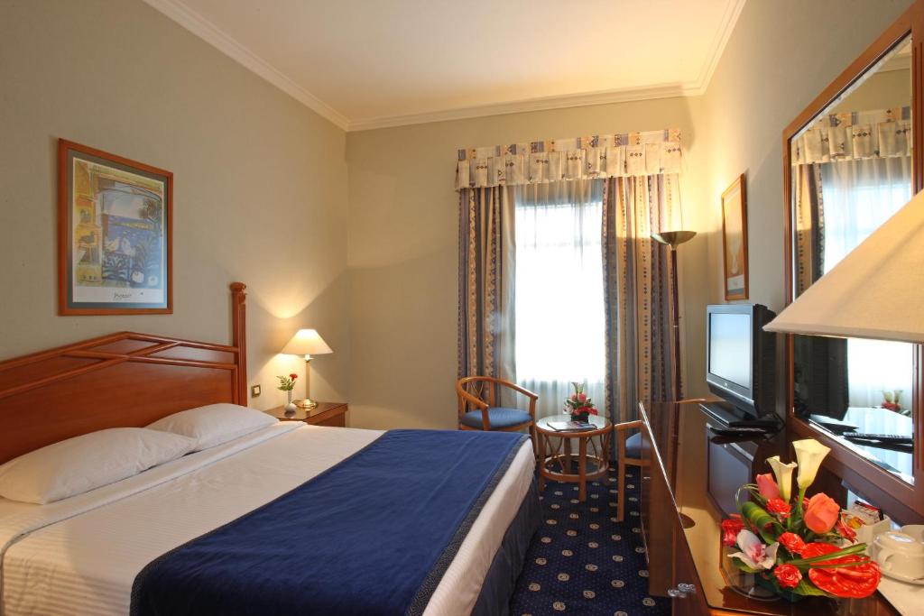 Deluxe Room Near Galadari Building Luxury Bookings