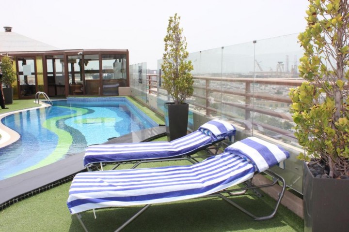 Deluxe Room Near Galadari Building 20 Luxury Bookings