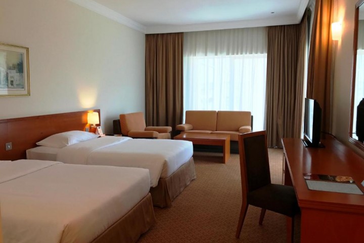 Standard Room Near Garhoud Football Club 6 Luxury Bookings