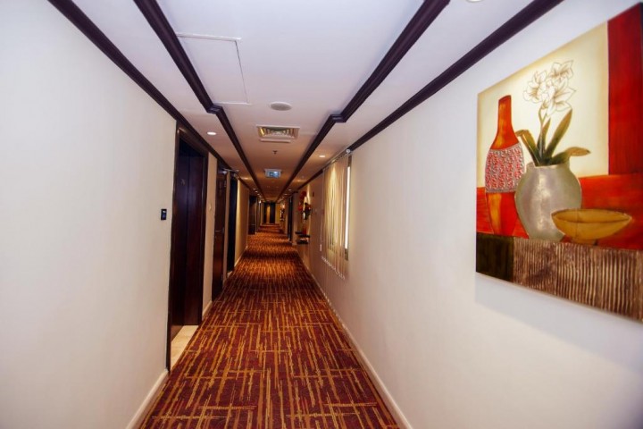 Studio Apartment Near Al Shamsi Building 11 Luxury Bookings
