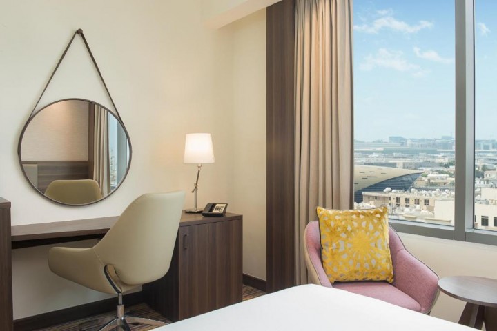 Queen Room Near Sunrise Supermarket 1 Luxury Bookings