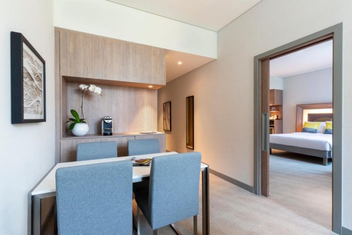 Executive Suite With jaccuzi Near Davis Langdon. 8 Luxury Bookings