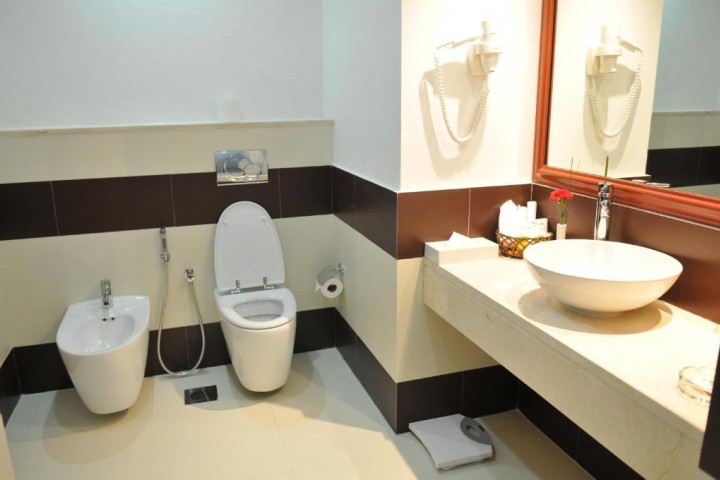 Two Bedroom Suite Near Mashreq Metro Station Ae 3 Luxury Bookings