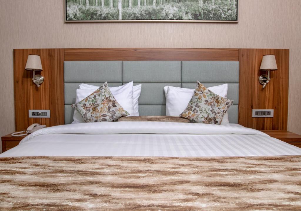 Deluxe Room Near Citi Mart Supermarket Luxury Bookings