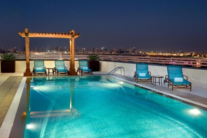 One Bedroom Near Al Bakhti By Luxury Bookings 18 Luxury Bookings
