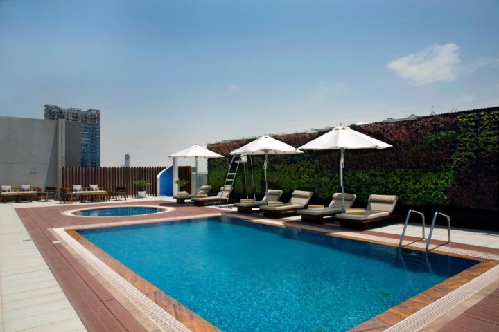 Executive Suite Near Adcb Metro By LuxuryBookings 11 Luxury Bookings