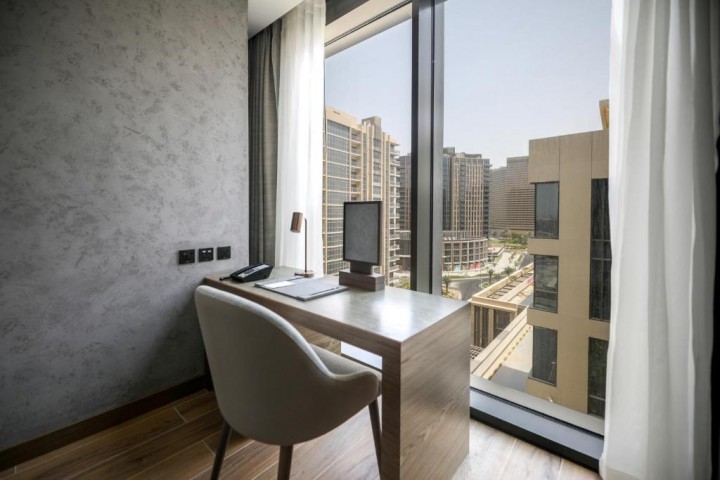 One Bedroom Queen Suite Near Gold Souk Metro 1 Luxury Bookings