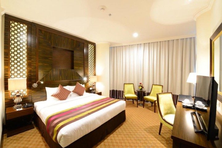 Standard Room Near Al Rigga Metro 4 Luxury Bookings